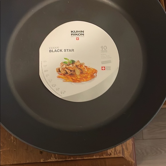 Black star frying pan BRAND NEW - Picture 2 of 3